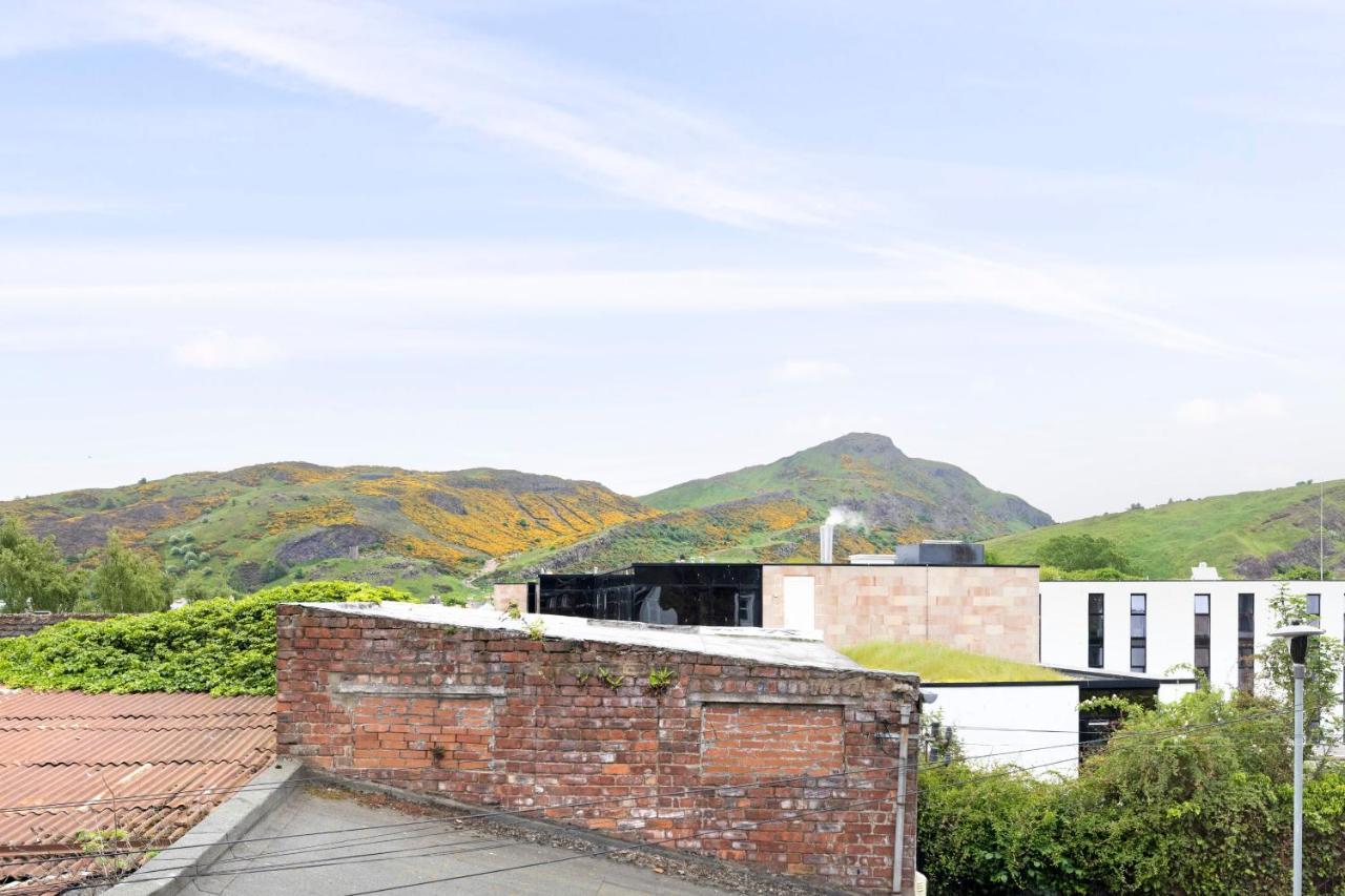 Charming Studios Near Holyrood Park & Calton Hill Edimburgo Exterior foto